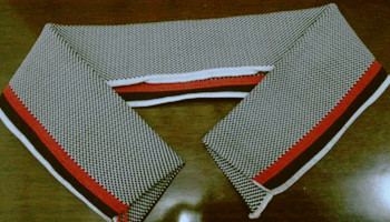 橫機(jī)羅紋領(lǐng)口怎么縫制才美觀？