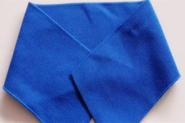 T恤羅紋領(lǐng)口縫制方法，很適合新手學(xué)習(xí)！ 圖2